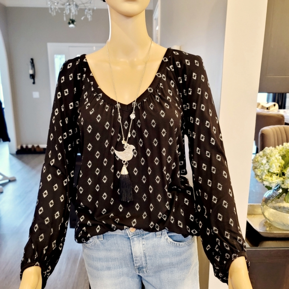 Old Navy Raglan Sleeve Top EUC